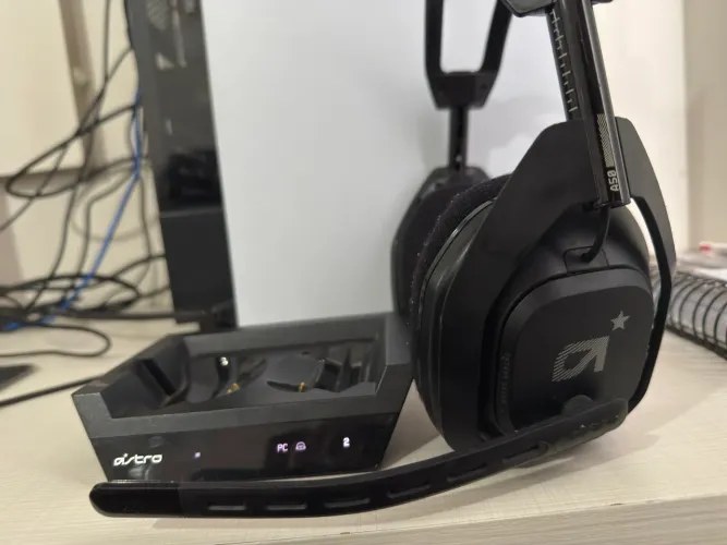 Astro A50 GEN 4, sem fio + estação base, Pc/Ps5 Ps4, cor preta