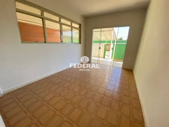 Casa para Locação 03 Quartos, 360M², 175 ² Construtiva, Duas Quadras do Lago das Rosa Seto
