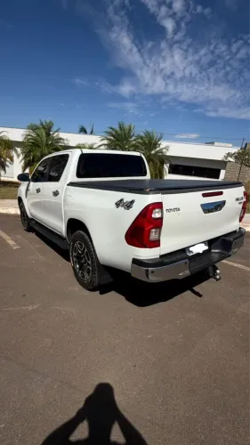 Toyota Hilux CD SRX 4X4 2.8 TDI 16V Diesel Aut. 2022