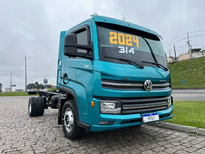 Vw 11.180 Delivery Prime ano 2023/24 - Único dono - Baixíssima quilometragem