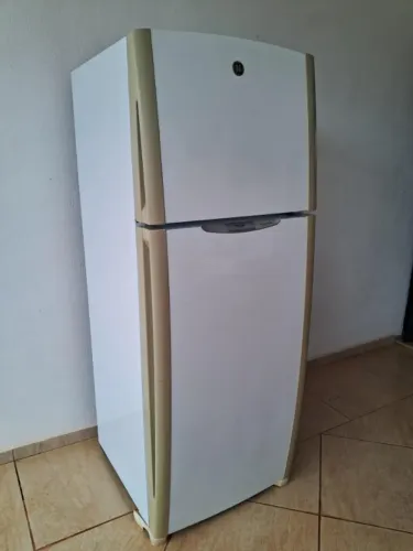REFRIGERADOR GE FROST FREE 410 l