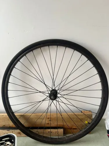 Roda de bicicleta caloi 10