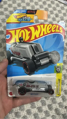 Mo stash hot wheels