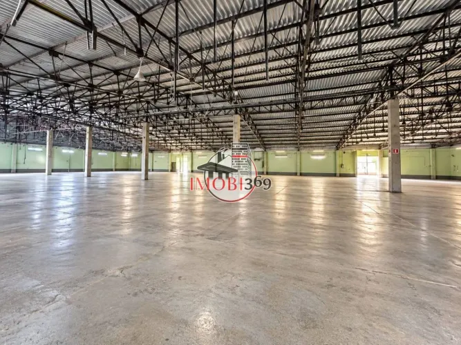 ALUGO GALPÃO DE 7.453 m² por R$ 33,00 o m²/mês - Alvorada - Manaus/AM