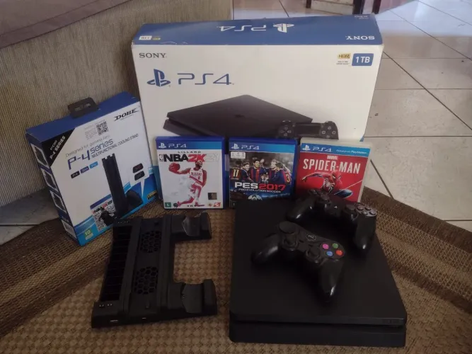 PS4