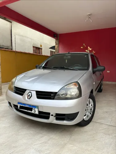 Renault Clio Hi-flex 1.0 16V 3P 2011