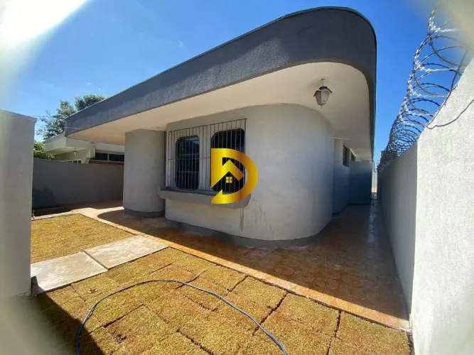 Casa com 3 quartos para aluguel, 225m² - Santa Marta - Uberaba