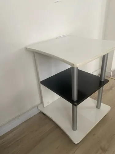 Mesinha de Canto / Suporte Multiuso com Rodinhas