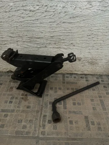 Macaco (Fiat Palio)