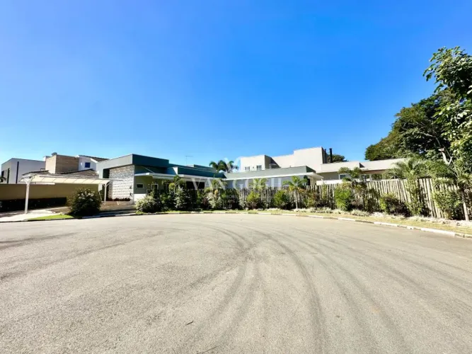 Casa com 2 quartos, 293 m² de Construção - Nova Holanda