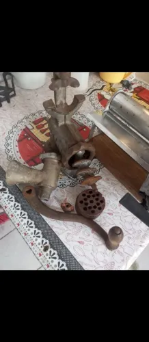 Moedor de carne antigo