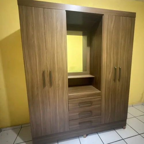 Guarda-roupa