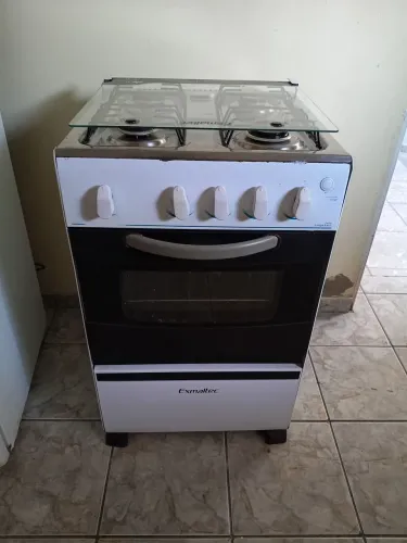 Vende se este fogão
