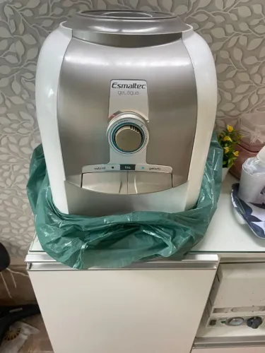 Bebedouro Esmaltec Egm30