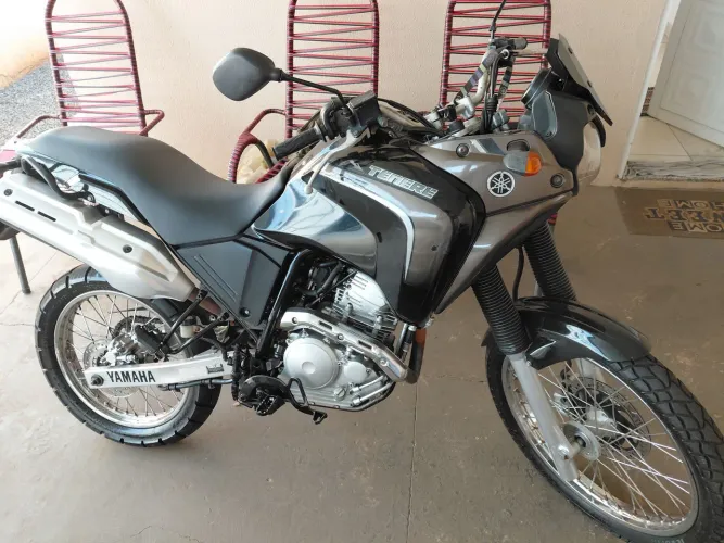 Tenere 250