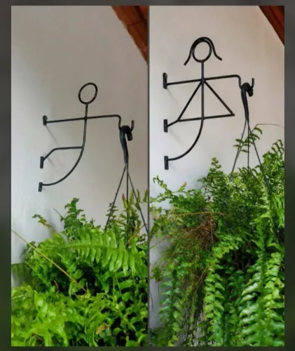 Suporte de planta homenzinho escalado