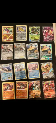 Coleção de Pokémon imperdível, com mais de 600 cards!