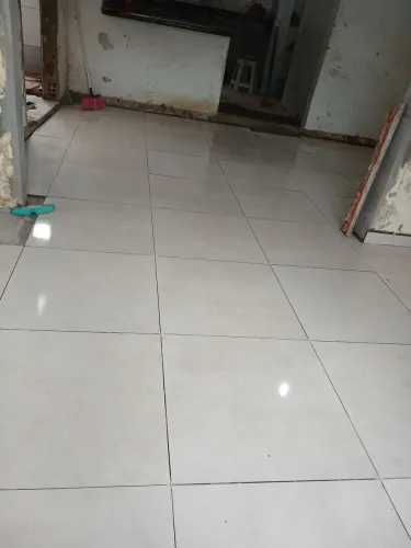 Assentamento de cerâmica.