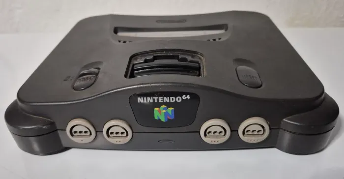 Console Nintendo 64 no estado quando testei ligava e não dava imagem 