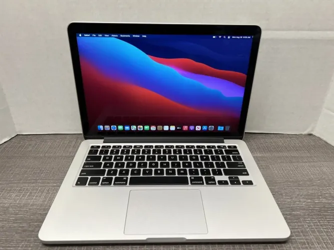 MacBook Pro (Early 2015) | I5 Dual Core | Tela Retina 13 polegadas - 8GB RAM | 1TB SSD