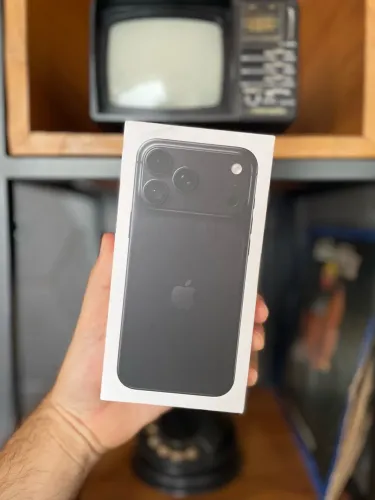 IPHONE 18 PRO MAX 256GB BLACK (LACRADO)