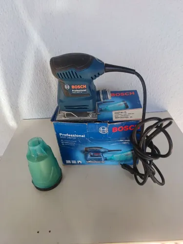 Lixadeira bosch treme treme GSS140
