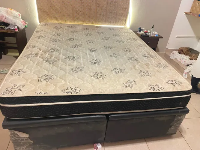 Cama queen