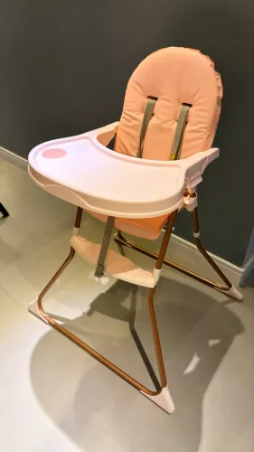 Cadeira alimentação menina rosa até 23kg compacta Galzerano cor rosa-claro