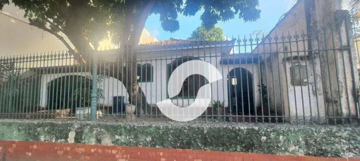 Casa com 5 dormitórios à venda, 246 m² por R$ 650.000,00 - Fonseca - Niterói/RJ