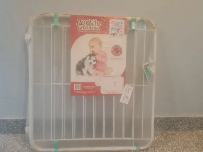 Grade de proteção para pets e bebês. Portãozinho. Portão expansivo 