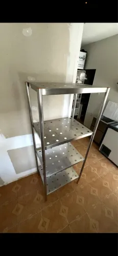 Estante em Inox