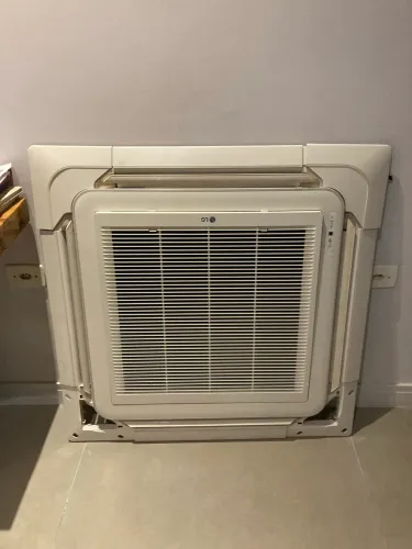 Ar condicionado cassete 48 mil Btu 