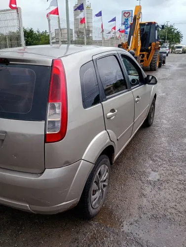 Ford Fiesta 1.0 8V Flex/class 1.0 8V Flex 5P 2010
