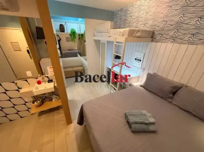 Kitnet/Conjugado : / Residencial / Copacabana
