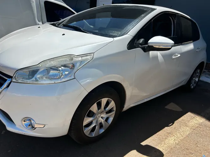 Peugeot 208 Active/active Pack 1.5 Flex 8V 5P 2016
