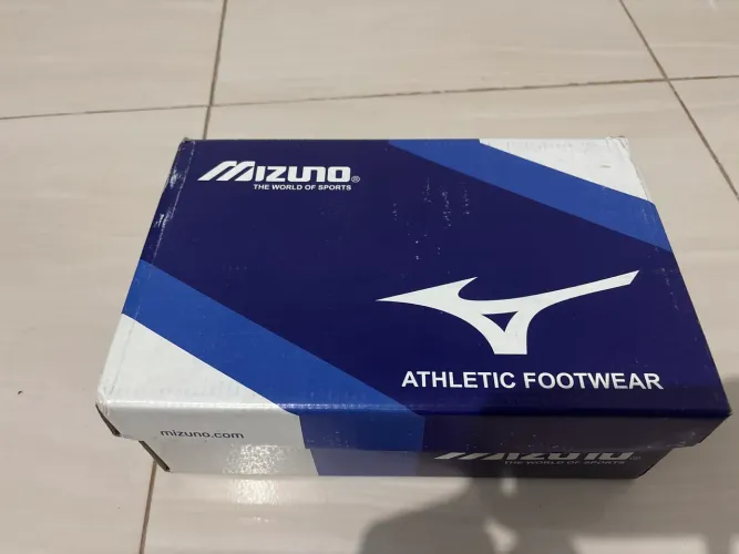 Chuteira mizuno
