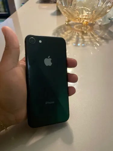 iPhone 8