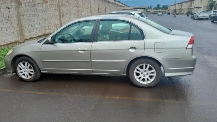 Honda Civic Sedan LX 1.7 16V 115cv Mec. 4P 2006
