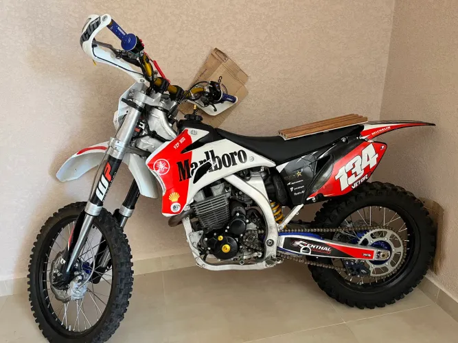 Moto para Motocross Yamaha YZ250