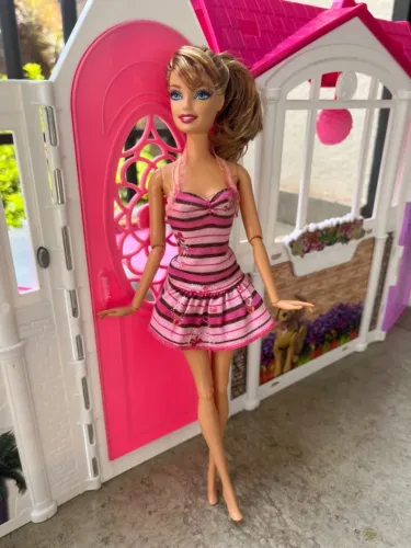 Barbie Fashionistas Swappin' Styles "Sweetie"