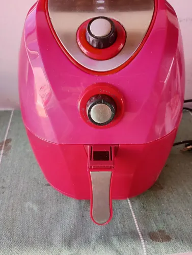 Air fryer em bom estado.