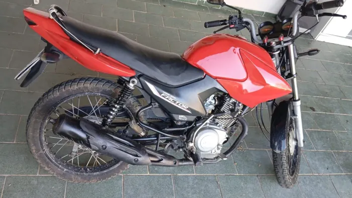 Vendo moto Factor pouco usada