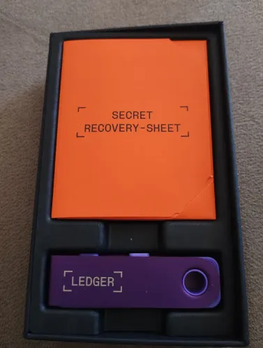 Ledger Nano S PLUS, nova , carteira digital para CRYPTO