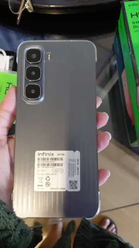 Celular Hot 60 í .256gb 8 +8 gigante ram preto