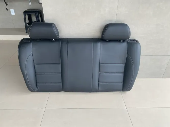 Banco de couro Golf e Bora 99 a 2013