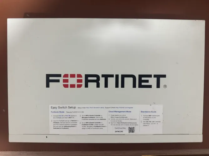 Switch Fortinet FS124E