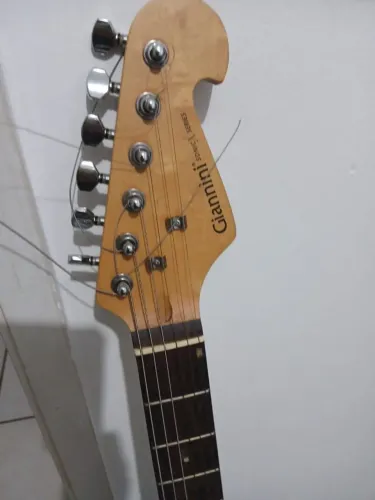 GUITARRA GIANNINI STRATO G-101 / GGX1H ? FUNCIONANDO PERFEITAMENTE!<br>