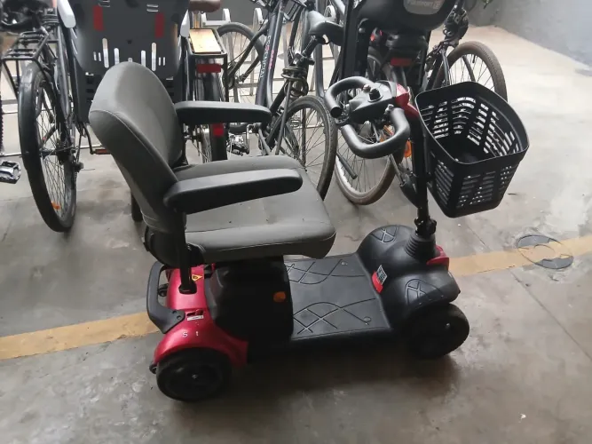 Scooter Elétrico / cadeira elétrica para idosos 