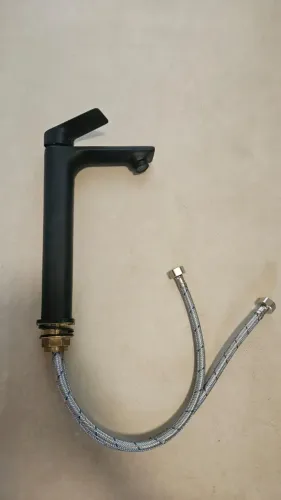 Torneira de Pia Banheiro Misturador Bica Alta Luxo Nitro Metais Acabamento Fosco Cor Preto