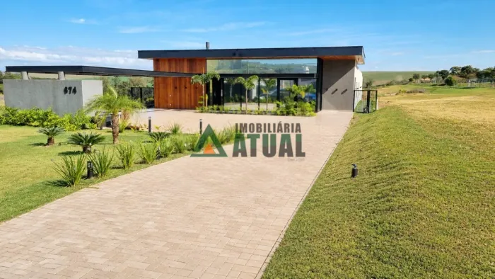 CASA COM 4 SUITES NO CONDOMINIO ECOVILLAS DO LAGO EM SERTANOPOLIS